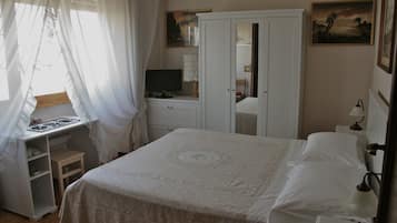 1 chambre, bureau, Wi-Fi gratuit, draps fournis