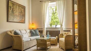 1 habitación, ropa de cama de alta calidad, escritorio y wifi gratis