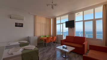 Apartment, 2 Bedrooms | View from room