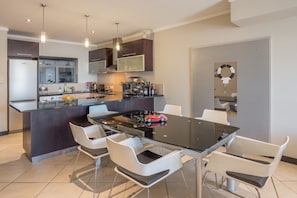 Elite Apartment, Balcony, City View | Living area
