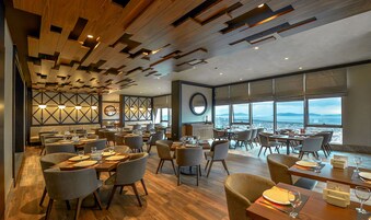 2 ristoranti, aperti a colazione