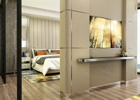 Un dormitorio moderno con una cama grande, una mesita de noche y un estante en la pared con objetos decorativos.