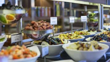 Daily buffet breakfast (EUR 20 per person)
