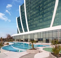 Piscina coperta, piscina all'aperto