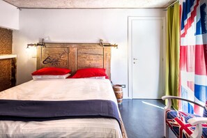 Desk, blackout curtains, free WiFi, bed sheets - B&B la di Cesar (Aiello del Friuli)
