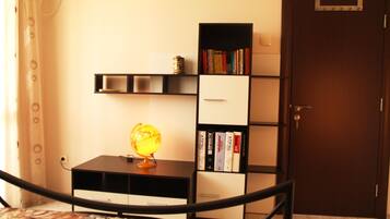 Design Apartment, 2 Bedrooms, Kitchen | Room amenity