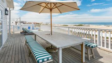 Premier Bungalow, 2 Bedrooms, Balcony, Sea View | Terrace/patio