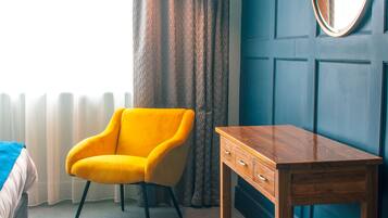 Double Room | Desk, soundproofing, free WiFi, bed sheets