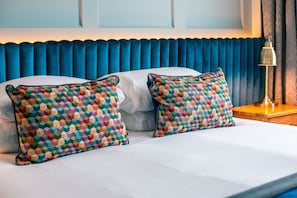 Quarto casal | Escrivaninha, quartos à prova de som, Wi-Fi de cortesia, roupa de cama