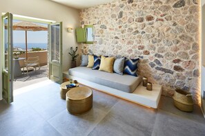 1 bedroom, premium bedding, in-room safe, individually decorated