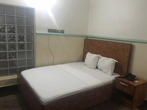 Desk, free WiFi, bed sheets