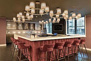 酒吧（店内）