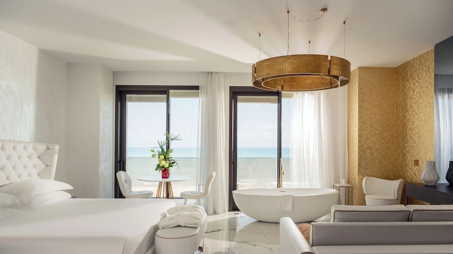 The Promenade Luxury Wellness Hotel