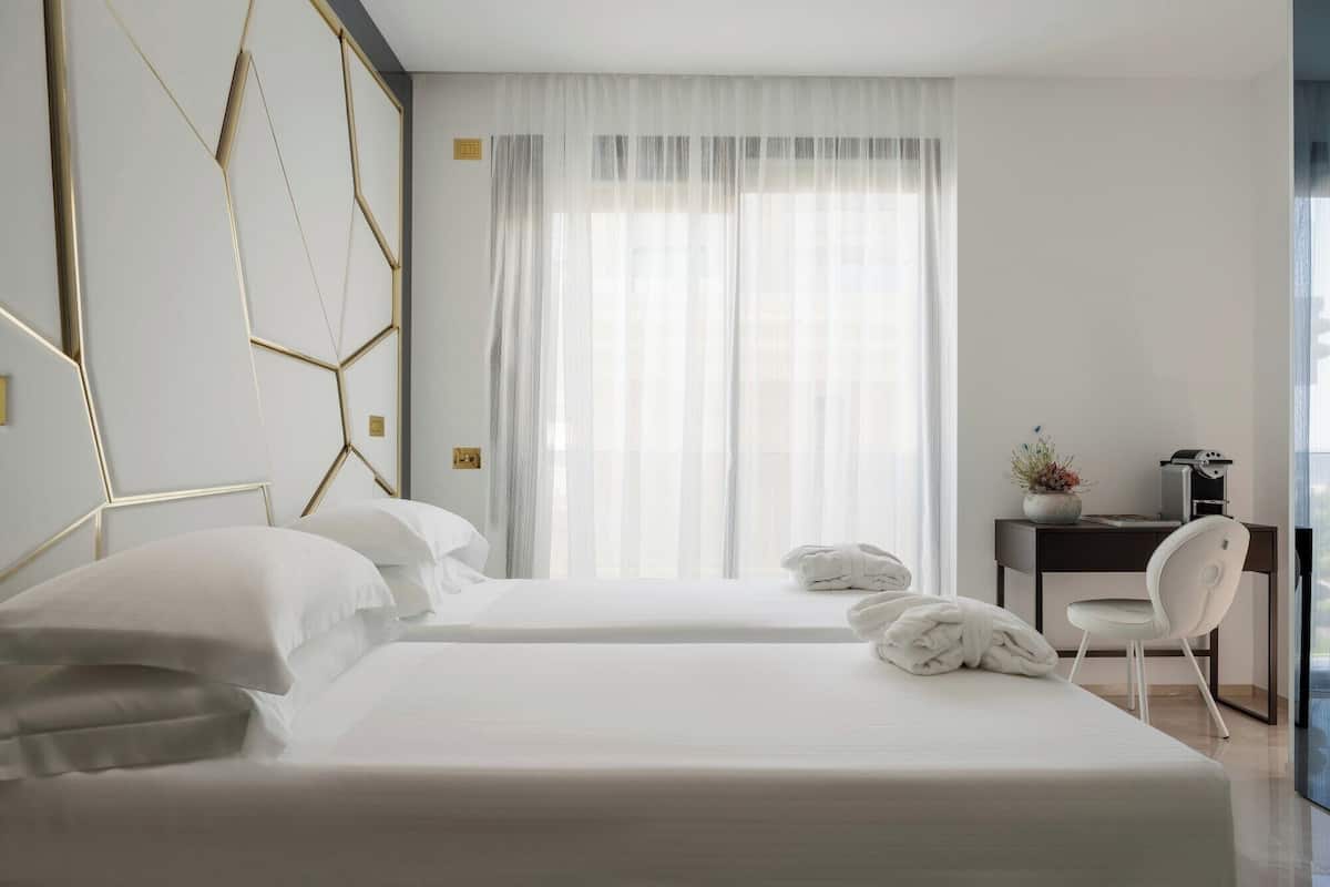 Premium bedding, minibar, in-room safe, blackout curtains