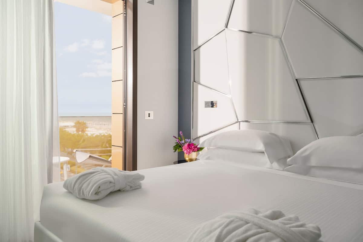 1 slaapkamer, luxe beddengoed, een minibar, een kluis op de kamer