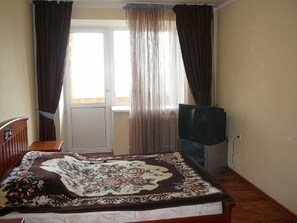 Standard-Apartment, 2 Schlafzimmer (2) | Hochwertige Bettwaren, Bügeleisen/Bügelbrett, kostenloses WLAN