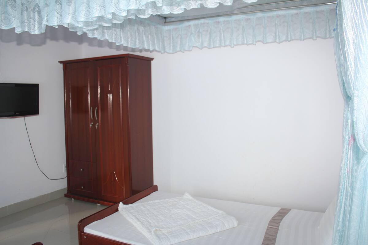 Minibar, bàn, truy cập Internet không dây miễn phí 