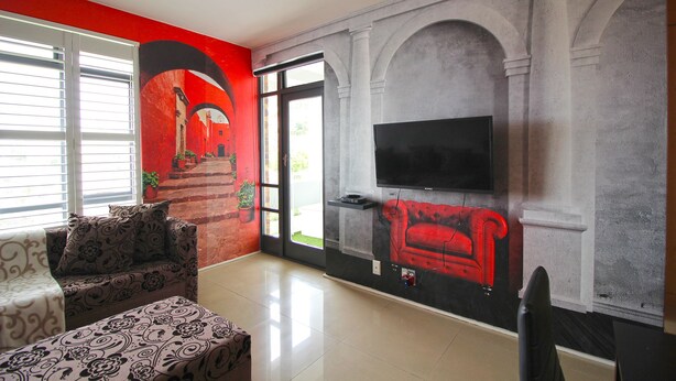 Unclassified image, 1 of 12, button - Bevendale 403 - Adults Only (Cape Town)