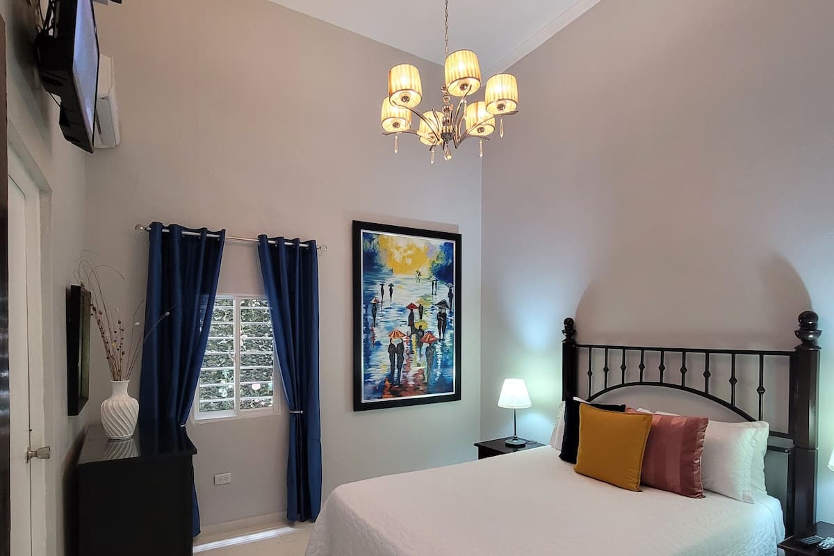Standard Double Room | Egyptian cotton sheets, premium bedding, pillow-top beds, in-room safe