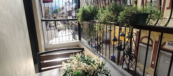 Hotel Class Colonial