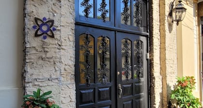 Hotel Class Colonial