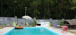 Kolam renang outdoor