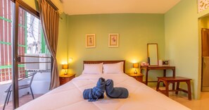 Egyptian cotton sheets, in-room safe, rollaway beds, free WiFi