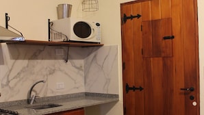 Standard-Haus, 2 Schlafzimmer, 2 Bäder, Blick auf den Innenhof | Eigene Küche
