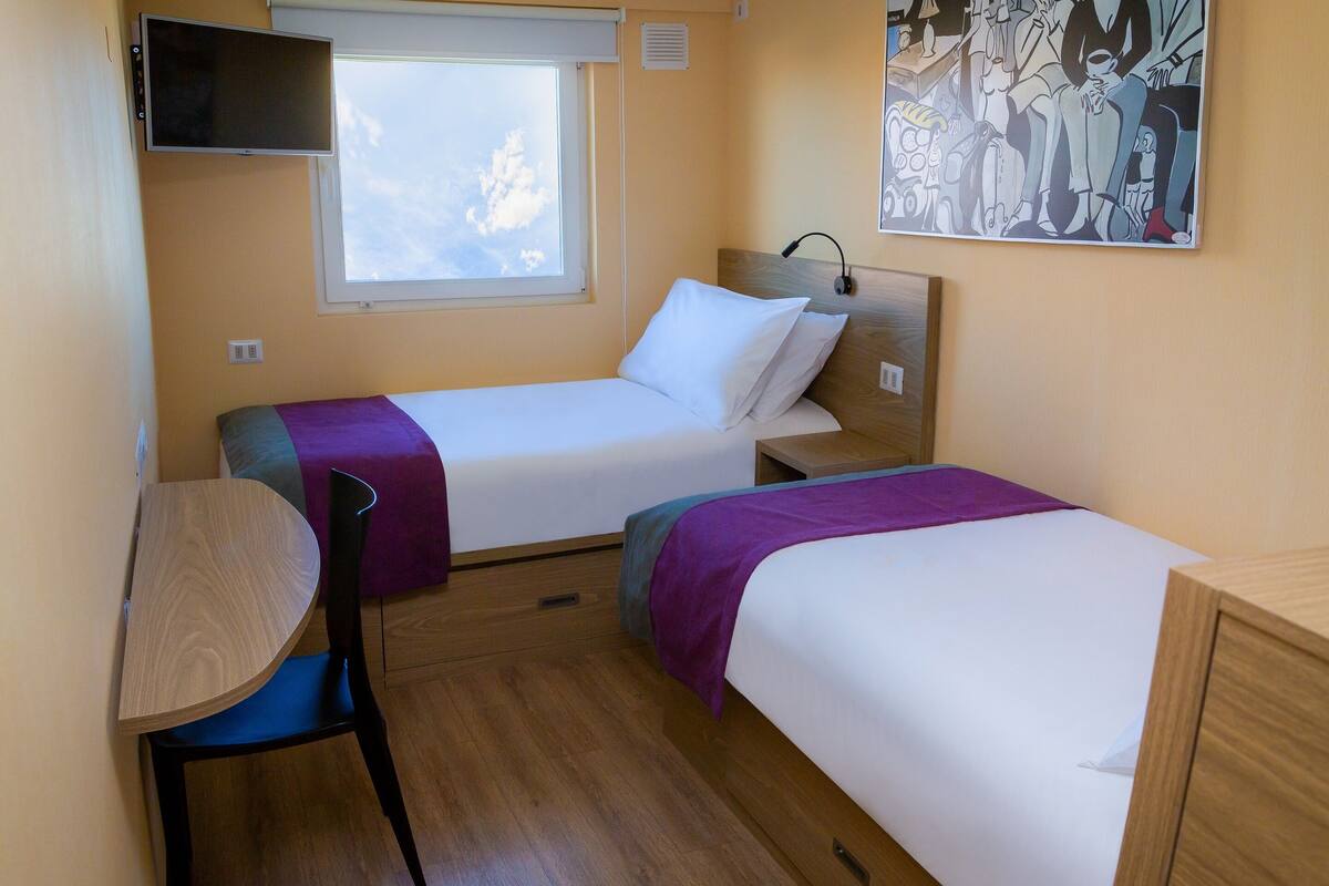 standard twin room, multiple beds | desk, free wifi, bed sheets
