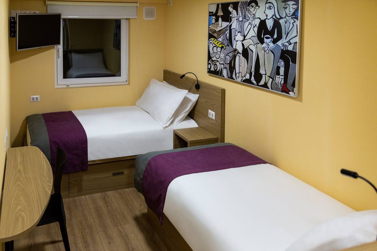 standard twin room, multiple beds | desk, free wifi, bed sheets