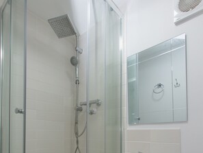 Einzelzimmer, mit Bad (Room 2) | Badezimmer