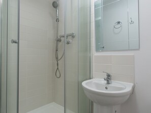 Double Room, Ensuite | Bathroom - Crewe Rooms West Avenue (Crewe)