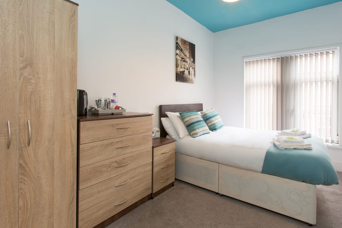 Chambre Double, salle de bains commune | Divers