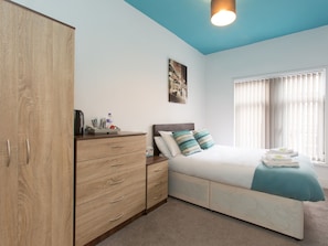 Chambre Double, salle de bains commune | Divers