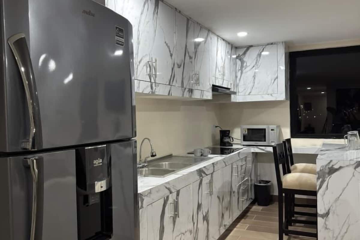 loft | private kitchen