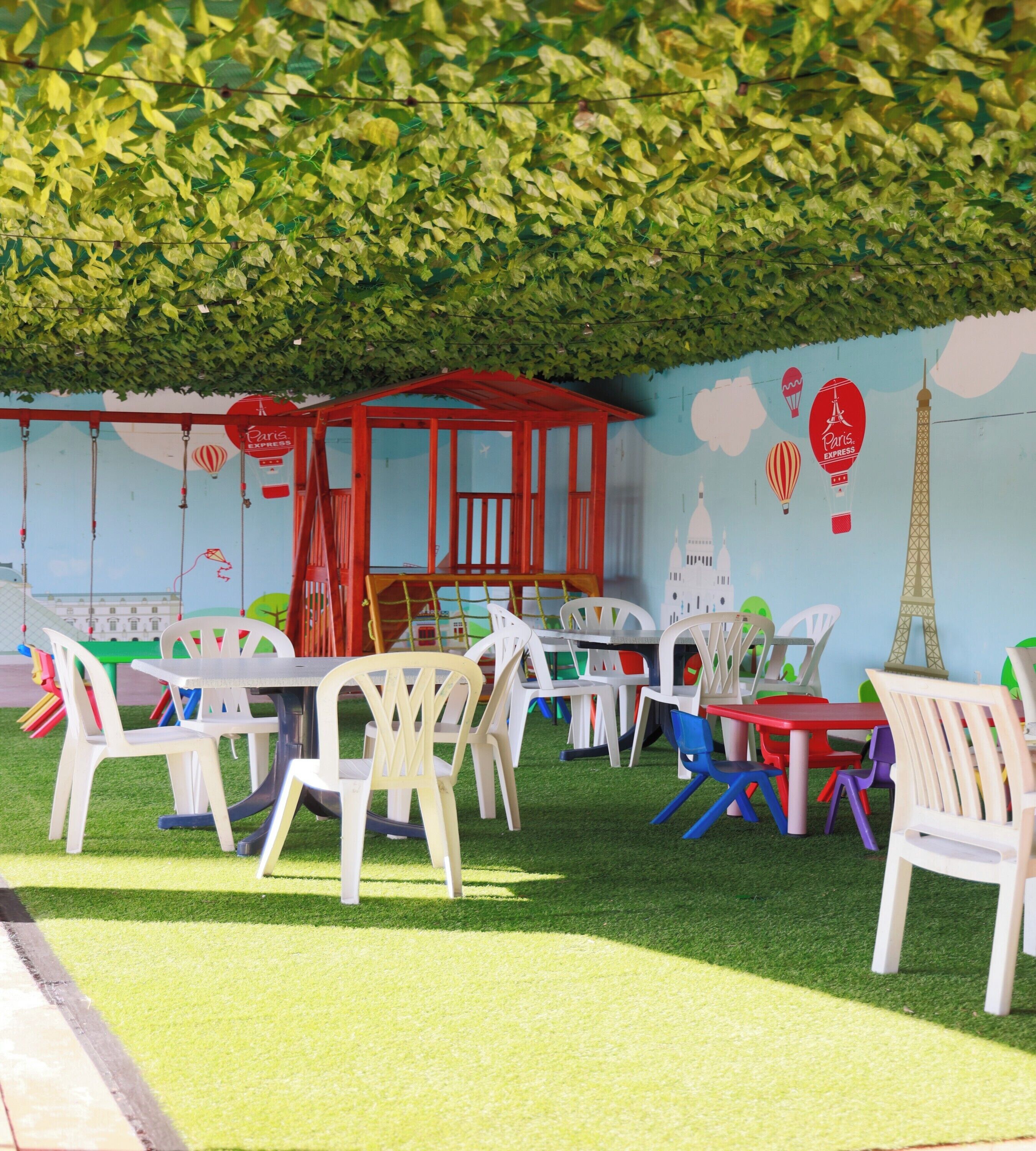 Área de juegos infantiles al aire libre