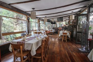 Restaurant - Munay Tika Garden (Ollantaytambo)