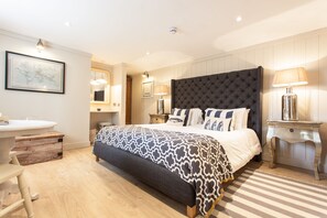 Deluxe-rum - 1 kingsize-säng (Boat House) | 1 sovrum, sängtillbehör av högsta kvalitet och strykjärn/strykbräda