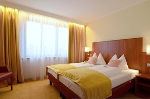 1 chambre, coffres-forts dans les chambres, bureau