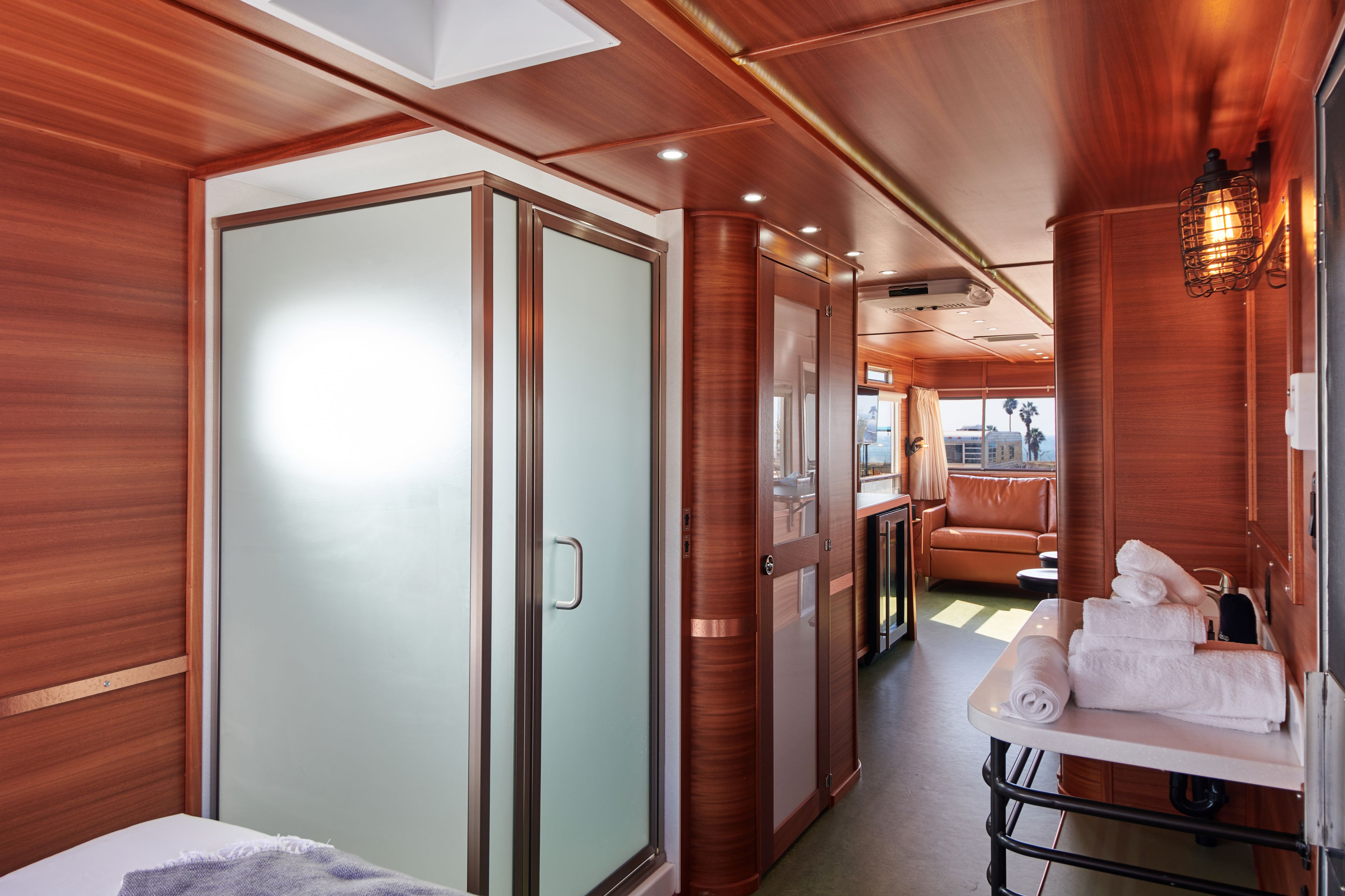 copperhead - premium room, 1 queen bed with sofabed | bathroom | shower, free toiletries, hair dryer, towels