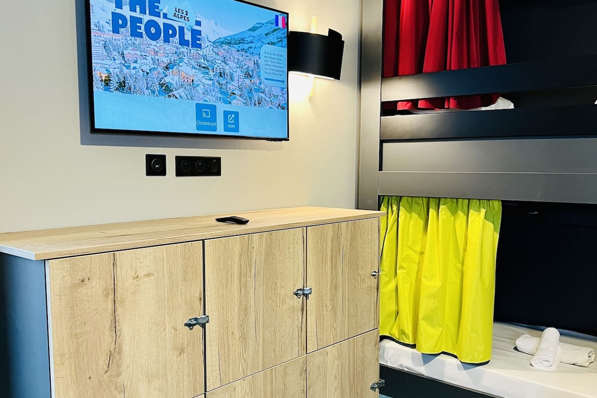 Sistema de insonorización, wifi gratis y ropa de cama
