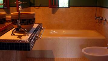 Standard Cabin, 1 Double Bed, Kitchen | Bathroom