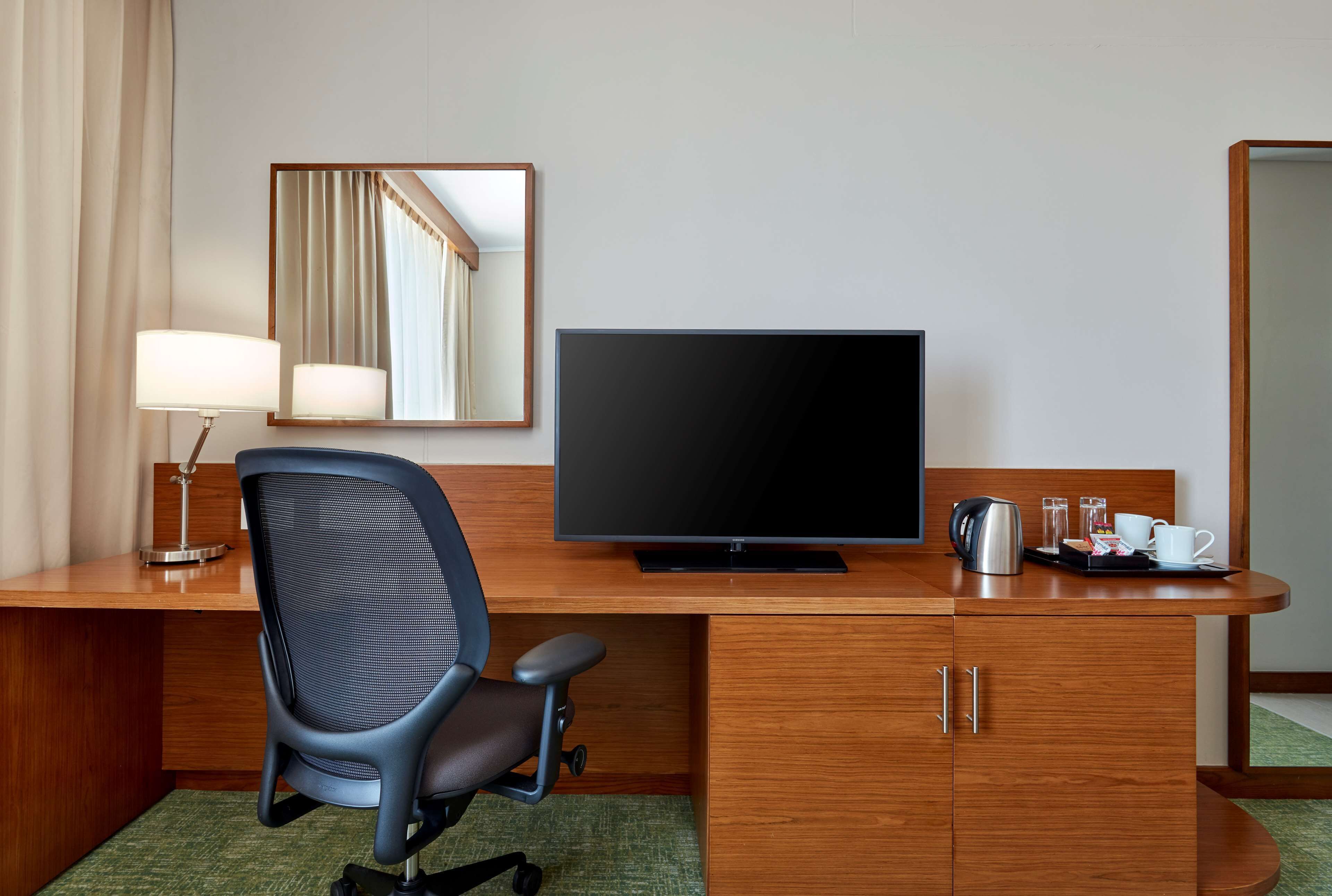 in-room safe, individually decorated, individually furnished, desk