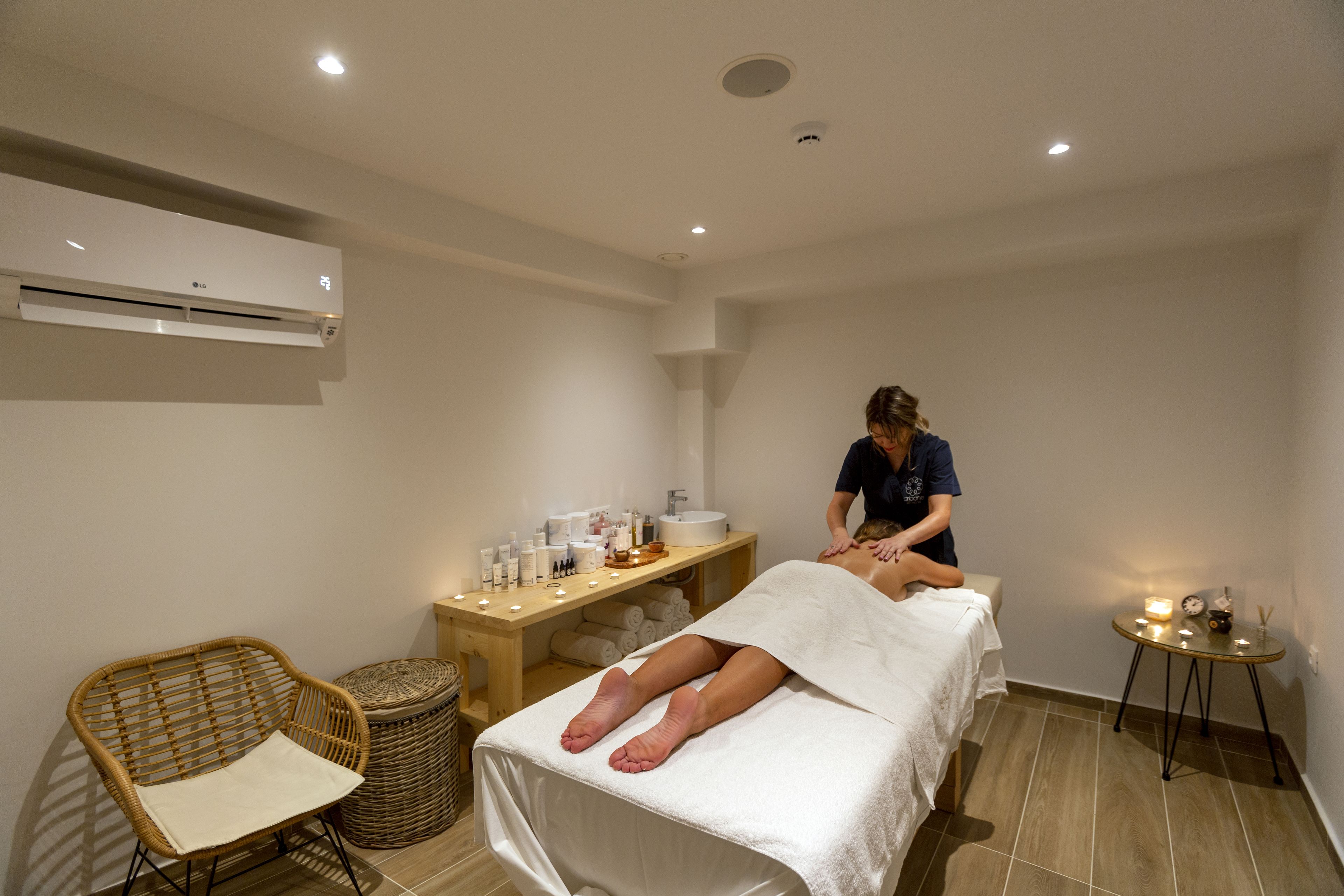 couples treatment room(s), sauna, body treatments, aromatherapy