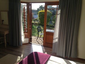 Double room with Garden View (1) | Terrace/patio - Blue Fern of Knysna (Knysna)