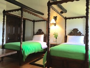 Premium bedding, desk, free cots/infant beds, bed sheets - Hotel San Luis De Ucuenga (Nobsa)