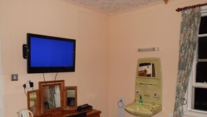 Unclassified image, 2 of 31, button - Glenavon Homestay (Oban)