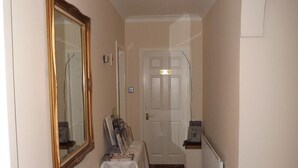 Unclassified image, 4 of 31, button - Glenavon Homestay (Oban)