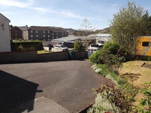 Property grounds - Glenavon Homestay (Oban)