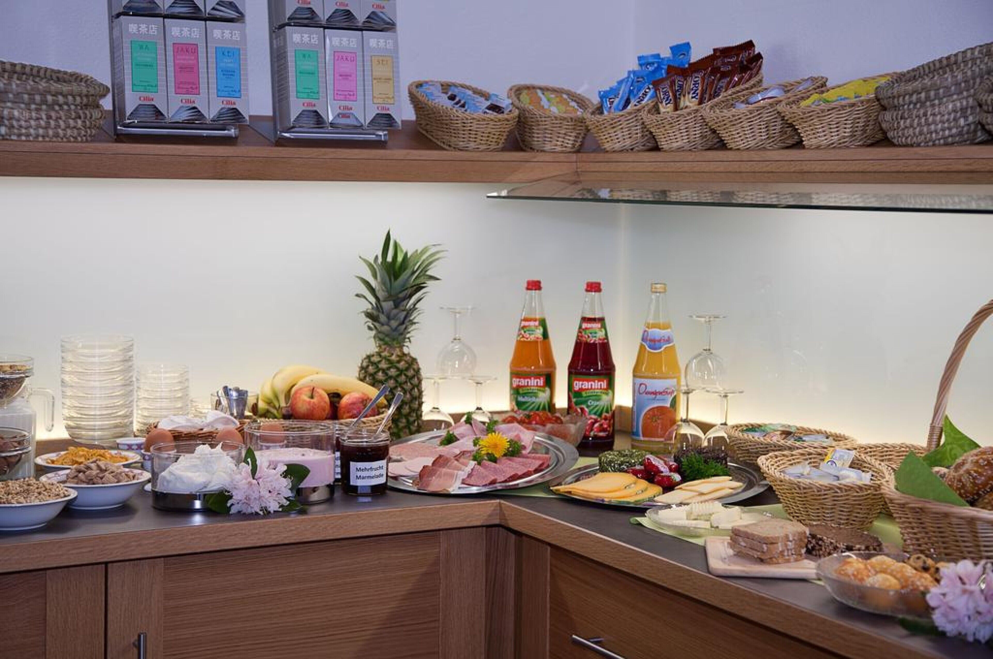 daily buffet breakfast (eur 15 per person)
